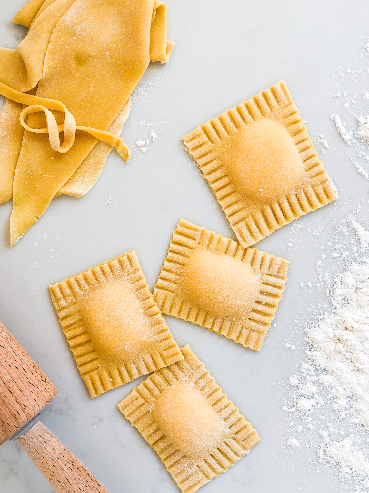 https://fettysfoodblog.com/wp-content/uploads/2018/08/Homemade-Ravioli-Fresh-Pasta-From-Scratch-3.jpg