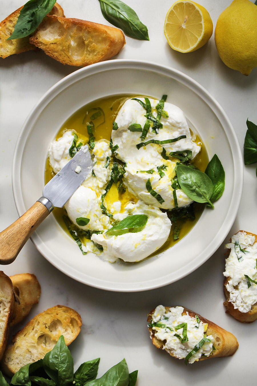 Lemon Basil Burrata With Garlic Toasts - Fetty's Food Blog