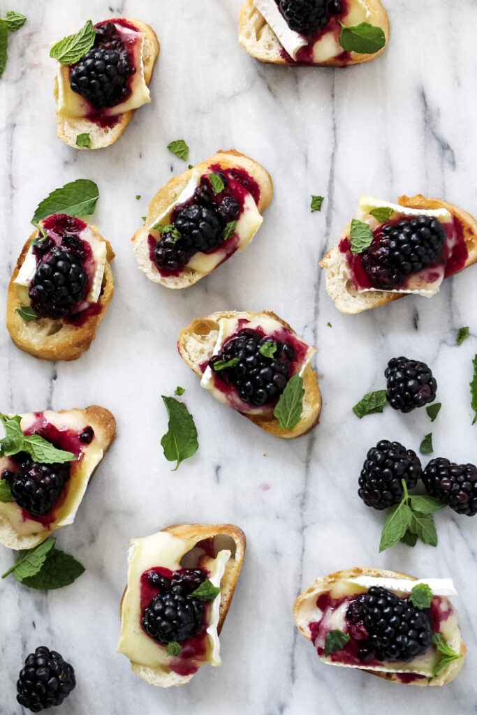 Blackberry Baked Brie Crostini